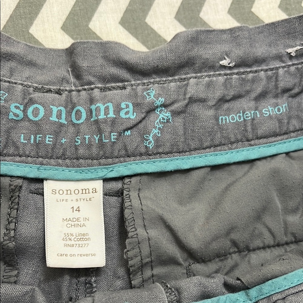 Sonoma Modern Shorts Gray Casual Cuffed Ruffle waist - Picture 2 of 5